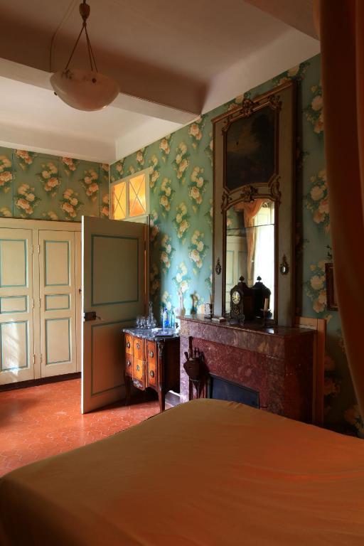 Chateau De Saint Martin Taradeau Room photo